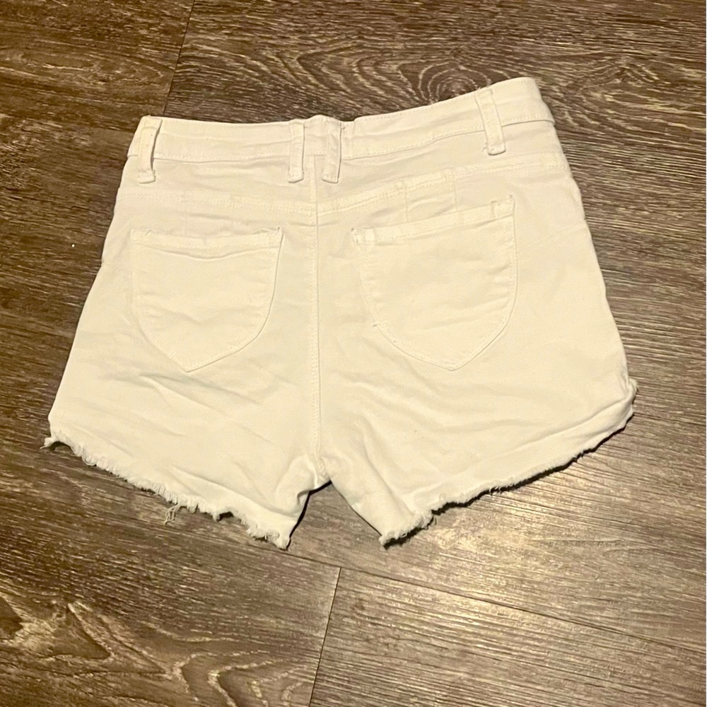 Monkey Ride - White shorts - Picture 5 of 7